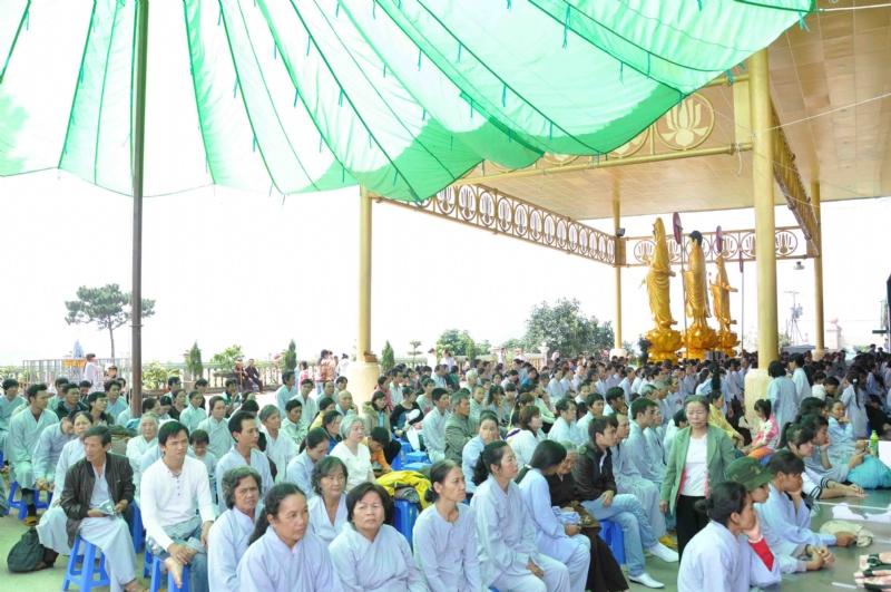 hinh-anh-cong-tu-29-8-nham-thin-chua-quan-the-am-duc-trong-lam-dong-9.jpg