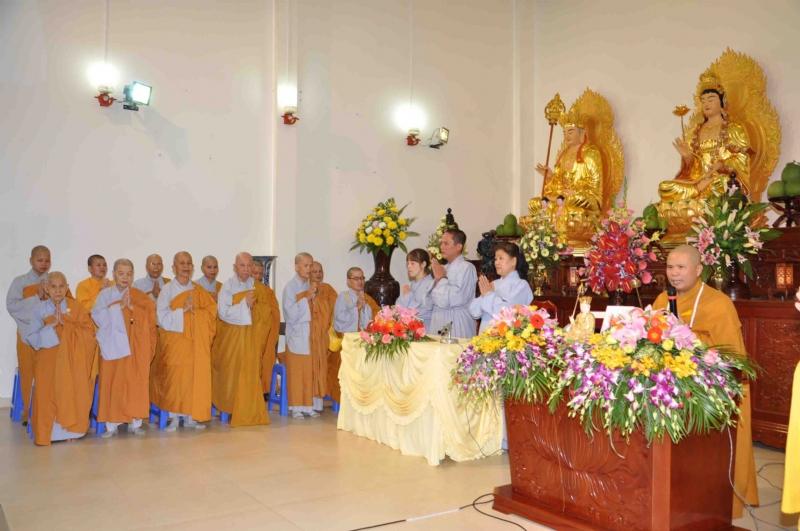 hinh-anh-cong-tu-7-8-nham-thin-chua-quan-the-am-duc-trong-lam-dong-1.jpg