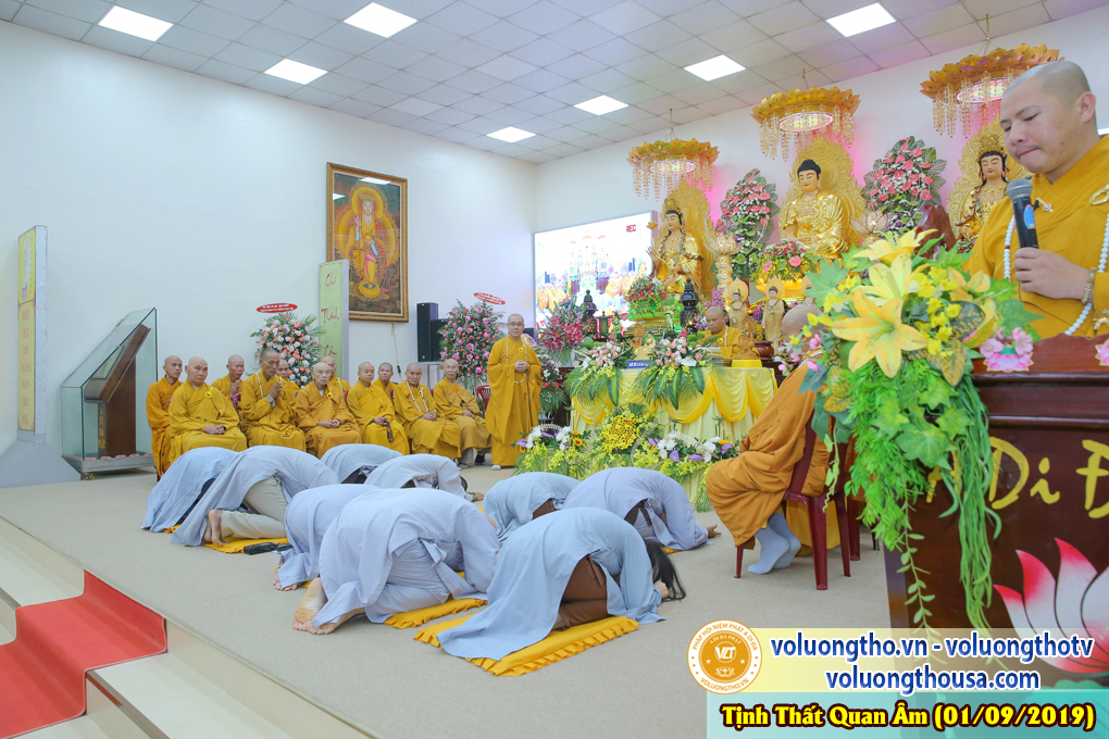 hinh-anh-cong-tu-chu-nhat-ngay-01-09-2019-chua-quan-the-am-duc-trong-lam-dong-15.jpg