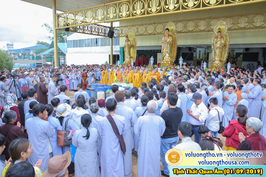 hinh-anh-cong-tu-chu-nhat-ngay-01-09-2019-chua-quan-the-am-duc-trong-lam-dong-31.jpg