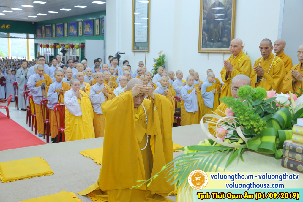 hinh-anh-cong-tu-chu-nhat-ngay-01-09-2019-chua-quan-the-am-duc-trong-lam-dong-35.jpg
