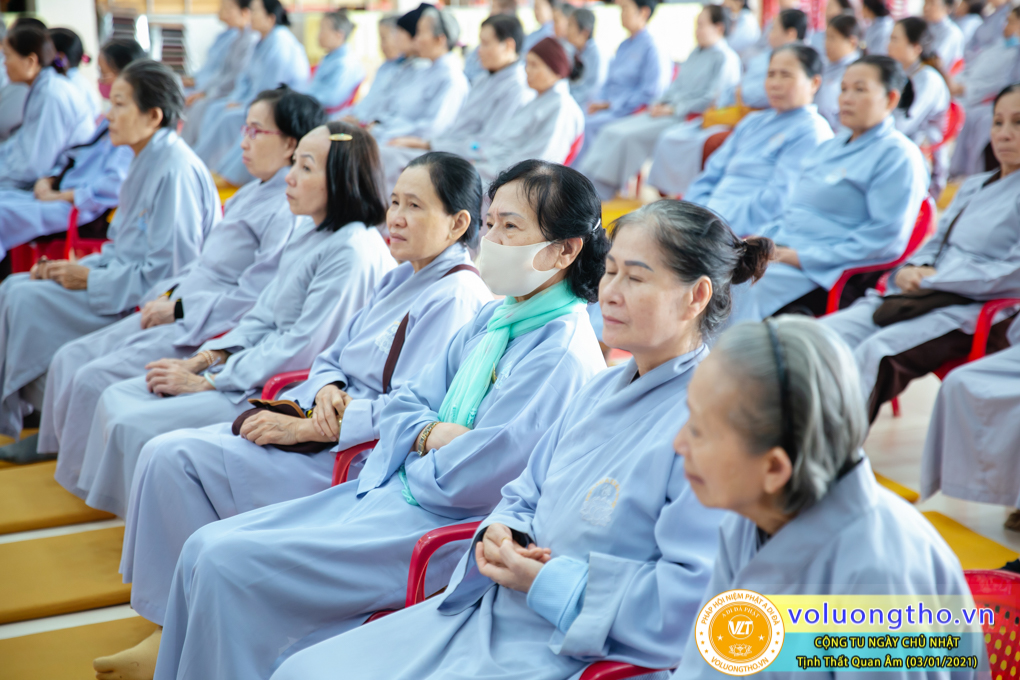 hinh-anh-cong-tu-chu-nhat-ngay-03-01-2021-chua-quan-the-am-duc-trong-lam-dong-31.jpg