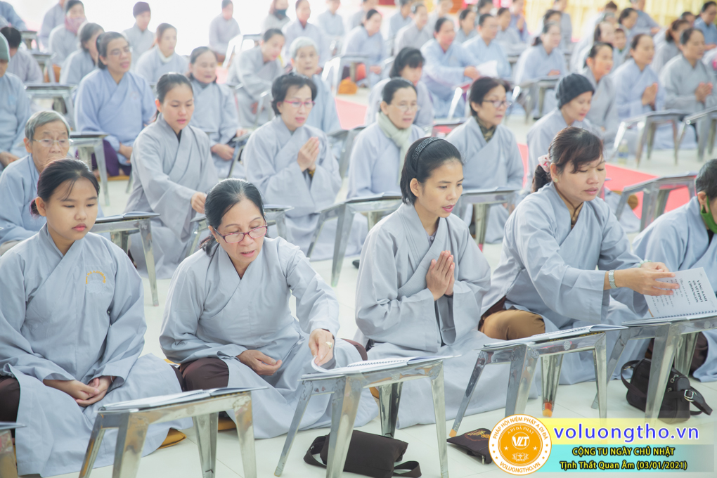 hinh-anh-cong-tu-chu-nhat-ngay-03-01-2021-chua-quan-the-am-duc-trong-lam-dong-9.jpg