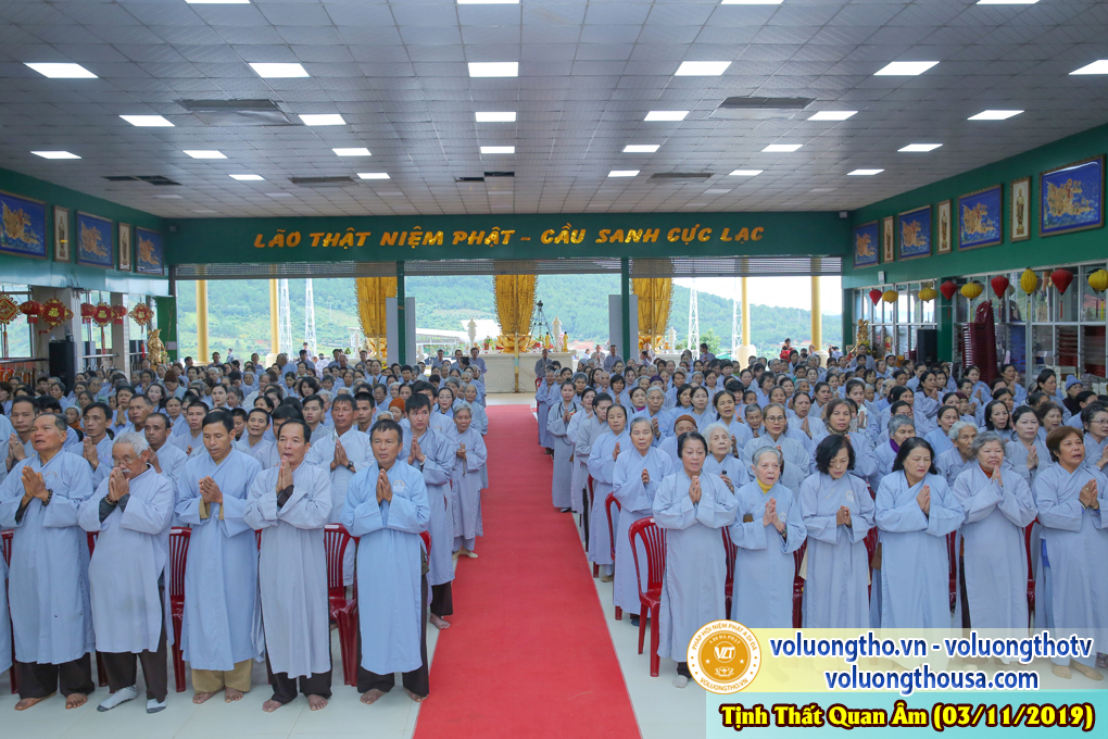 hinh-anh-cong-tu-chu-nhat-ngay-03-11-2019-chua-quan-the-am-duc-trong-lam-dong-10.jpg