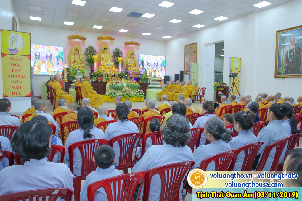 hinh-anh-cong-tu-chu-nhat-ngay-03-11-2019-chua-quan-the-am-duc-trong-lam-dong-12.jpg