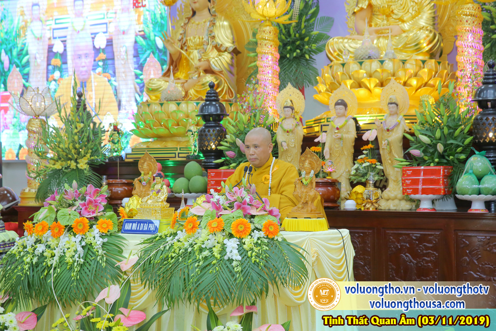 hinh-anh-cong-tu-chu-nhat-ngay-03-11-2019-chua-quan-the-am-duc-trong-lam-dong-15.jpg