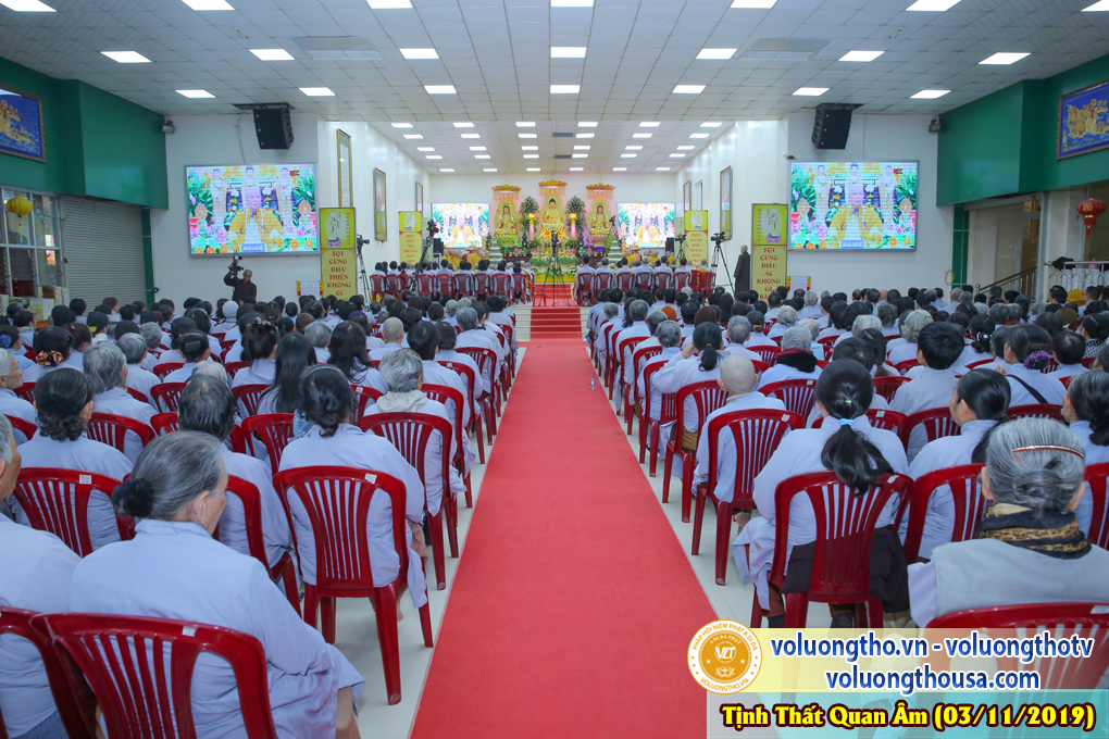 hinh-anh-cong-tu-chu-nhat-ngay-03-11-2019-chua-quan-the-am-duc-trong-lam-dong-20.jpg