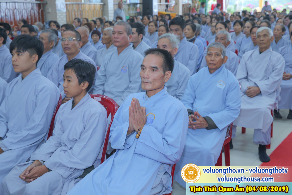 hinh-anh-cong-tu-chu-nhat-ngay-04-08-2019-chua-quan-the-am-duc-trong-lam-dong-11.jpg