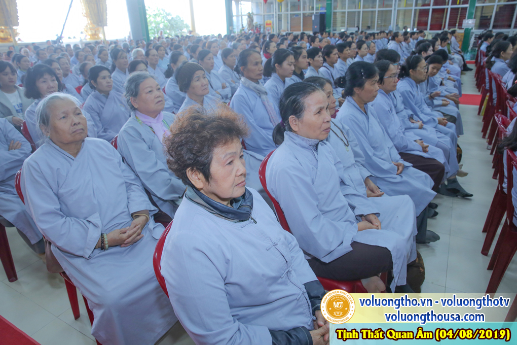 hinh-anh-cong-tu-chu-nhat-ngay-04-08-2019-chua-quan-the-am-duc-trong-lam-dong-19.jpg