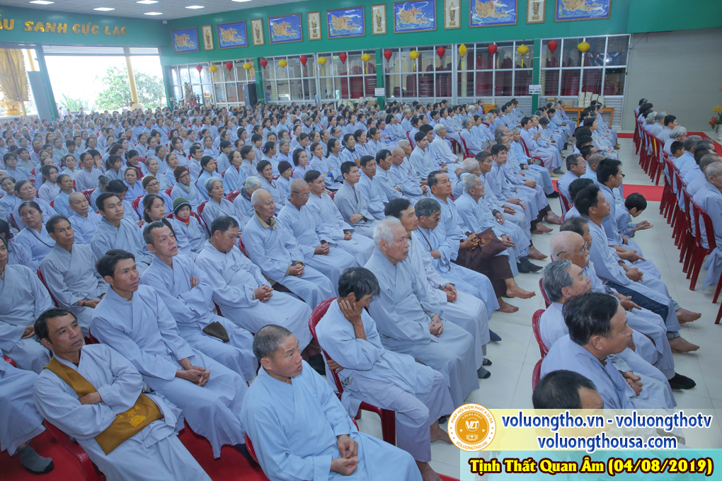 hinh-anh-cong-tu-chu-nhat-ngay-04-08-2019-chua-quan-the-am-duc-trong-lam-dong-20.jpg