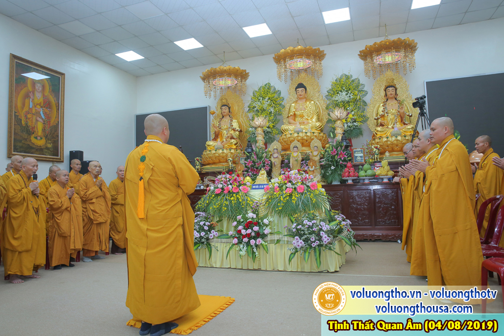 hinh-anh-cong-tu-chu-nhat-ngay-04-08-2019-chua-quan-the-am-duc-trong-lam-dong-23.jpg
