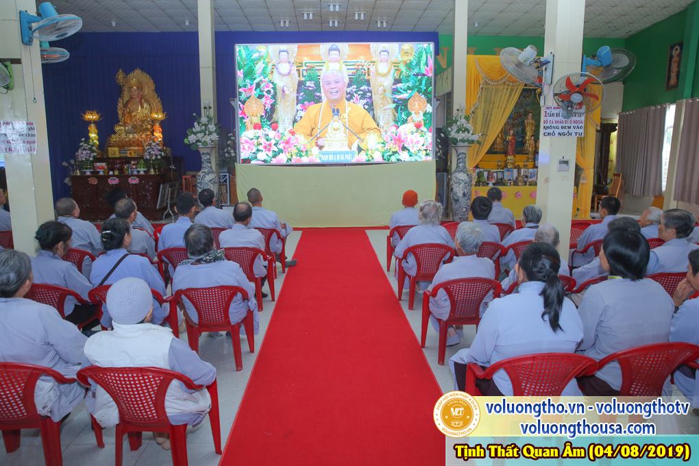 hinh-anh-cong-tu-chu-nhat-ngay-04-08-2019-chua-quan-the-am-duc-trong-lam-dong-25.jpg