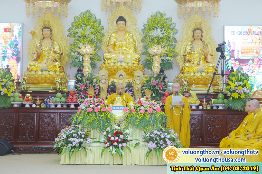 hinh-anh-cong-tu-chu-nhat-ngay-04-08-2019-chua-quan-the-am-duc-trong-lam-dong-26.jpg