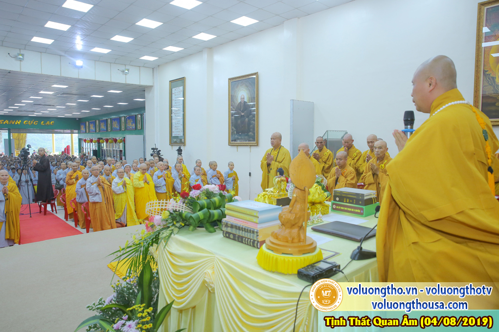 hinh-anh-cong-tu-chu-nhat-ngay-04-08-2019-chua-quan-the-am-duc-trong-lam-dong-35.jpg