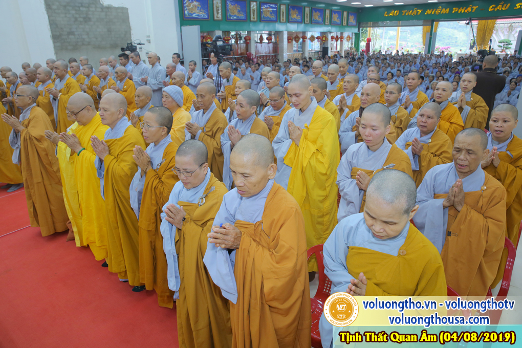 hinh-anh-cong-tu-chu-nhat-ngay-04-08-2019-chua-quan-the-am-duc-trong-lam-dong-4.jpg