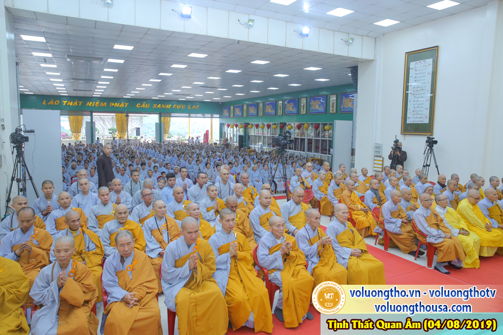 hinh-anh-cong-tu-chu-nhat-ngay-04-08-2019-chua-quan-the-am-duc-trong-lam-dong-8.jpg