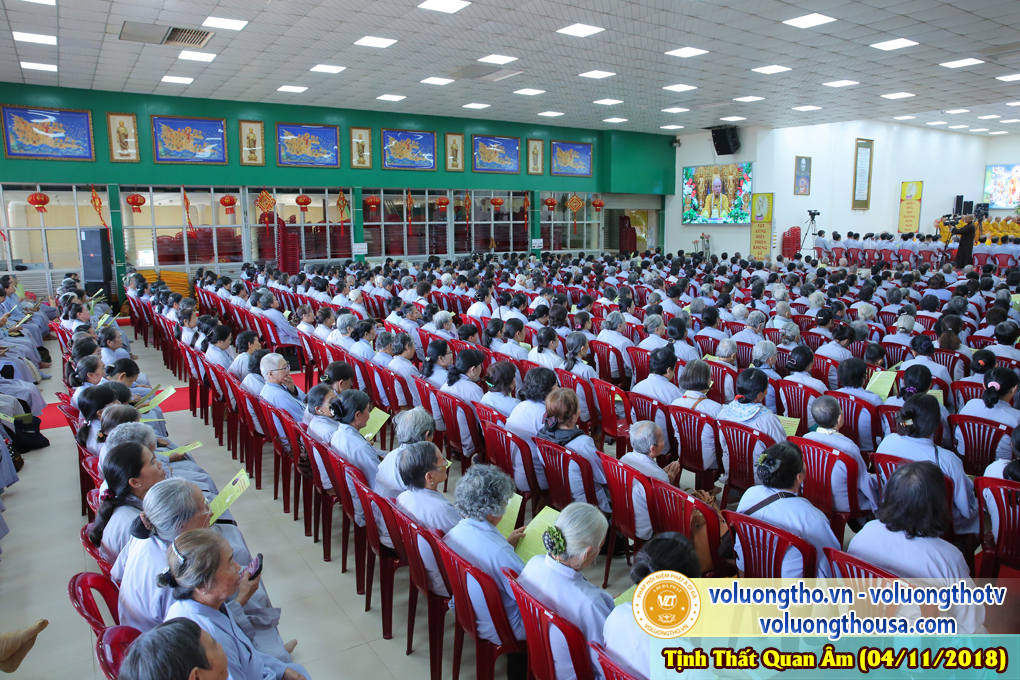 hinh-anh-cong-tu-chu-nhat-ngay-04-11-2018-chua-quan-the-am-duc-trong-lam-dong-14.jpg