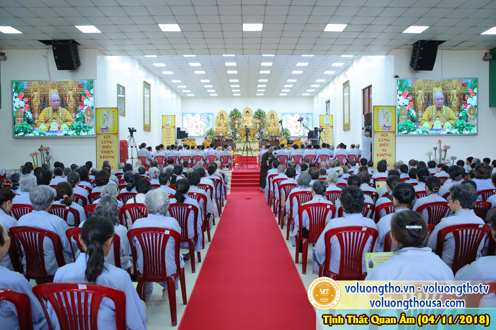 hinh-anh-cong-tu-chu-nhat-ngay-04-11-2018-chua-quan-the-am-duc-trong-lam-dong-18.jpg