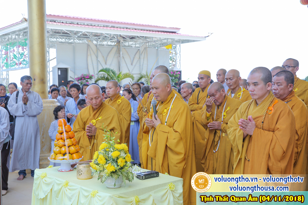 hinh-anh-cong-tu-chu-nhat-ngay-04-11-2018-chua-quan-the-am-duc-trong-lam-dong-22.jpg