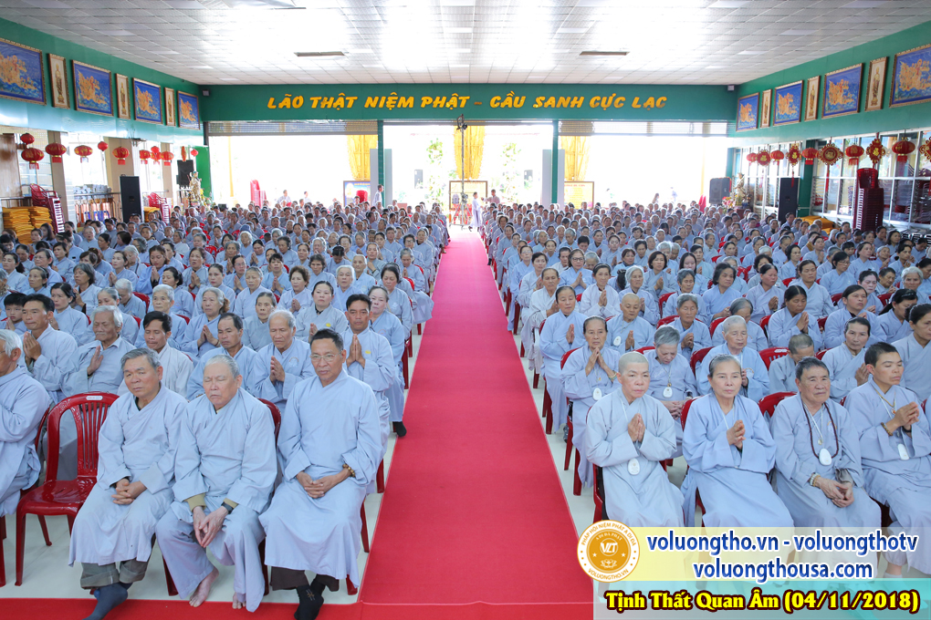 hinh-anh-cong-tu-chu-nhat-ngay-04-11-2018-chua-quan-the-am-duc-trong-lam-dong-23.jpg