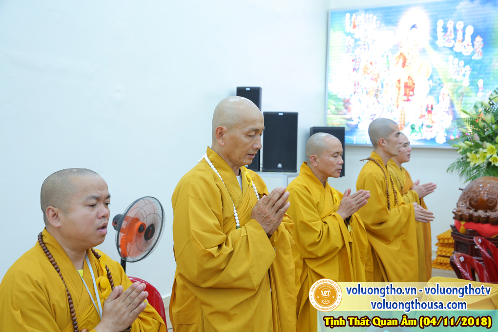hinh-anh-cong-tu-chu-nhat-ngay-04-11-2018-chua-quan-the-am-duc-trong-lam-dong-9.jpg