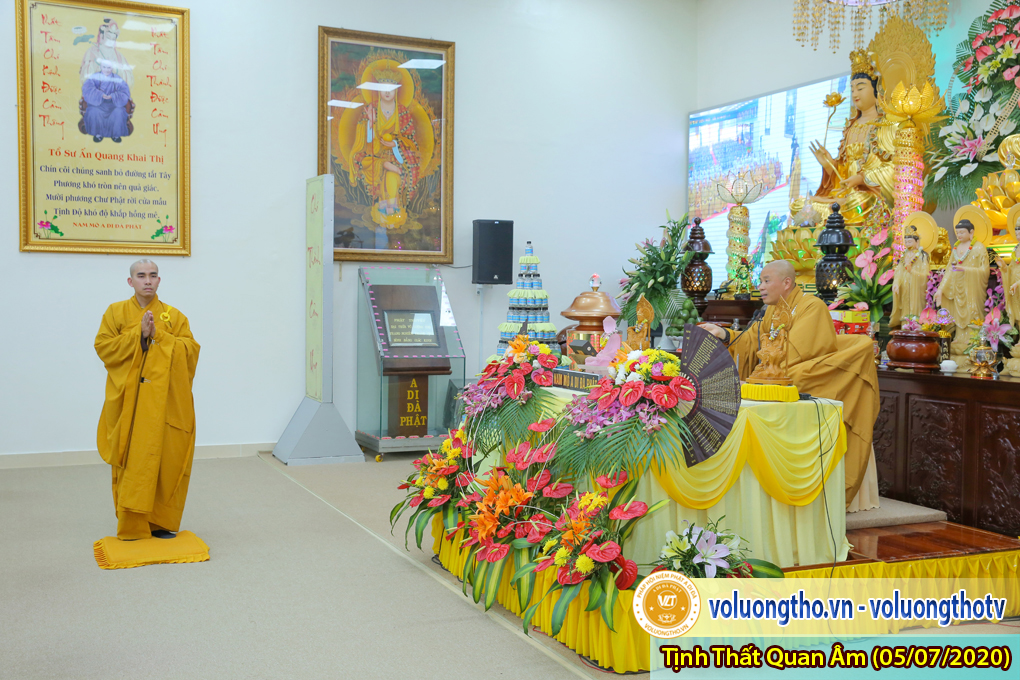 hinh-anh-cong-tu-chu-nhat-ngay-05-07-2020-chua-quan-the-am-duc-trong-lam-dong-20.jpg