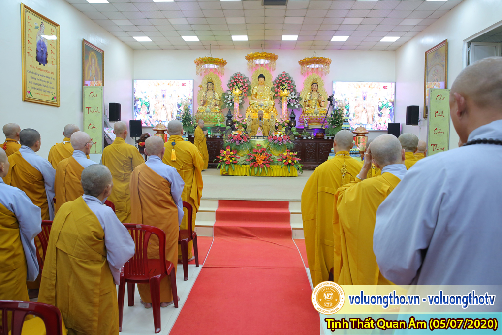 hinh-anh-cong-tu-chu-nhat-ngay-05-07-2020-chua-quan-the-am-duc-trong-lam-dong-7.jpg