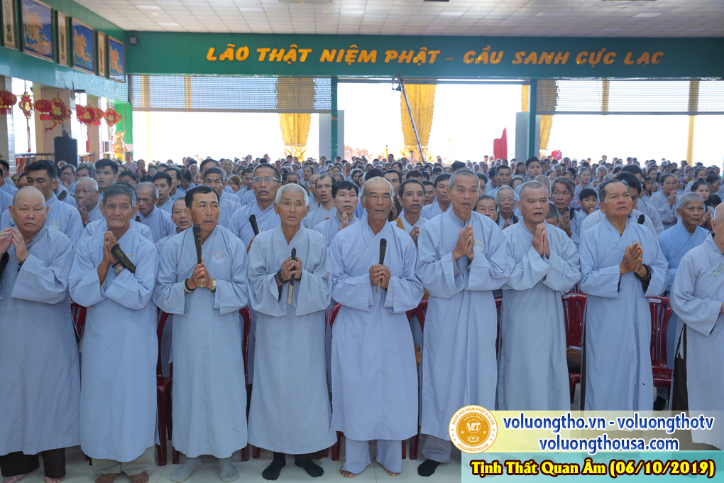 hinh-anh-cong-tu-chu-nhat-ngay-06-10-2019-chua-quan-the-am-duc-trong-lam-dong-10.jpg