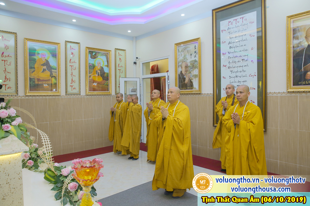 hinh-anh-cong-tu-chu-nhat-ngay-06-10-2019-chua-quan-the-am-duc-trong-lam-dong-12.jpg