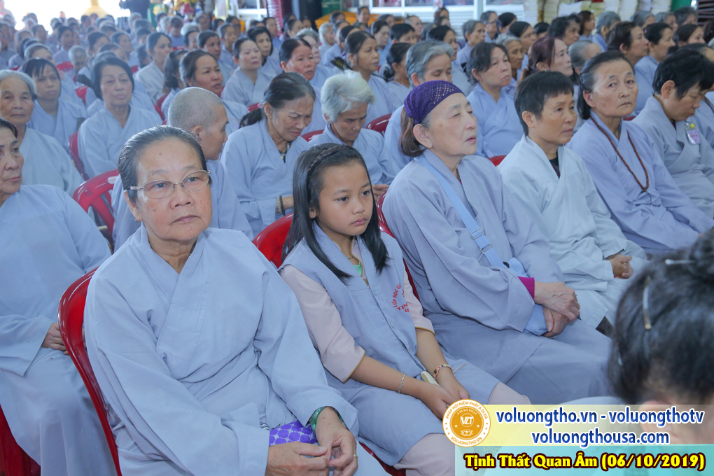 hinh-anh-cong-tu-chu-nhat-ngay-06-10-2019-chua-quan-the-am-duc-trong-lam-dong-20.jpg
