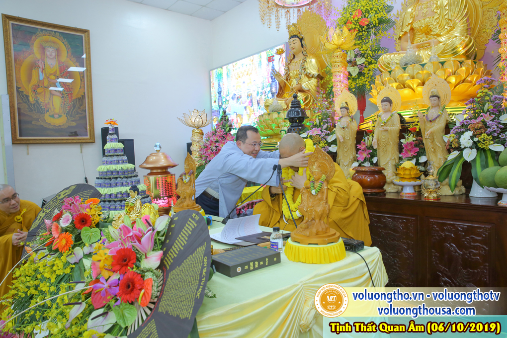hinh-anh-cong-tu-chu-nhat-ngay-06-10-2019-chua-quan-the-am-duc-trong-lam-dong-25.jpg