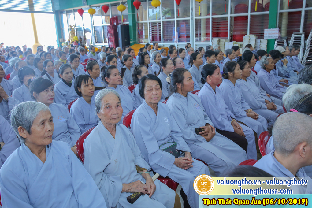 hinh-anh-cong-tu-chu-nhat-ngay-06-10-2019-chua-quan-the-am-duc-trong-lam-dong-30.jpg
