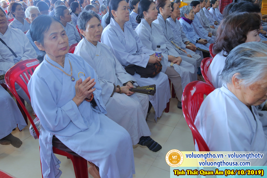 hinh-anh-cong-tu-chu-nhat-ngay-06-10-2019-chua-quan-the-am-duc-trong-lam-dong-32.jpg