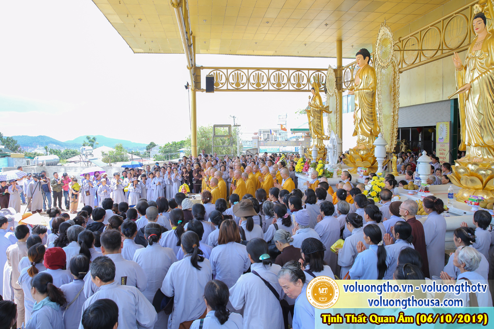 hinh-anh-cong-tu-chu-nhat-ngay-06-10-2019-chua-quan-the-am-duc-trong-lam-dong-39.jpg