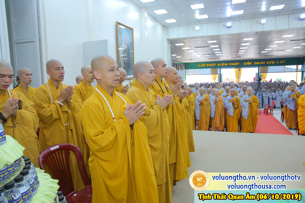 hinh-anh-cong-tu-chu-nhat-ngay-06-10-2019-chua-quan-the-am-duc-trong-lam-dong-5.jpg