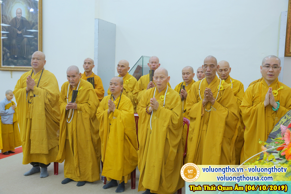 hinh-anh-cong-tu-chu-nhat-ngay-06-10-2019-chua-quan-the-am-duc-trong-lam-dong-6.jpg