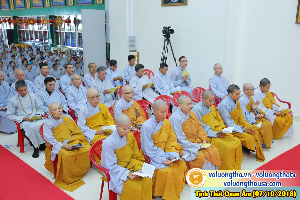 hinh-anh-cong-tu-chu-nhat-ngay-07-10-2018-chua-quan-the-am-duc-trong-lam-dong-12.jpg