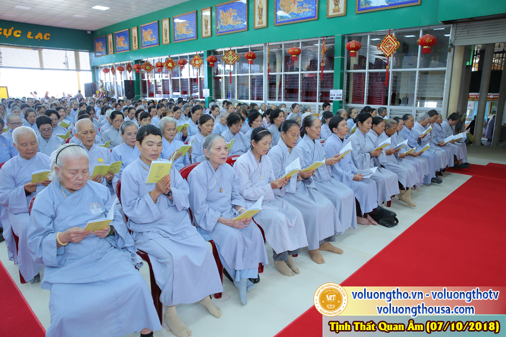 hinh-anh-cong-tu-chu-nhat-ngay-07-10-2018-chua-quan-the-am-duc-trong-lam-dong-27.jpg