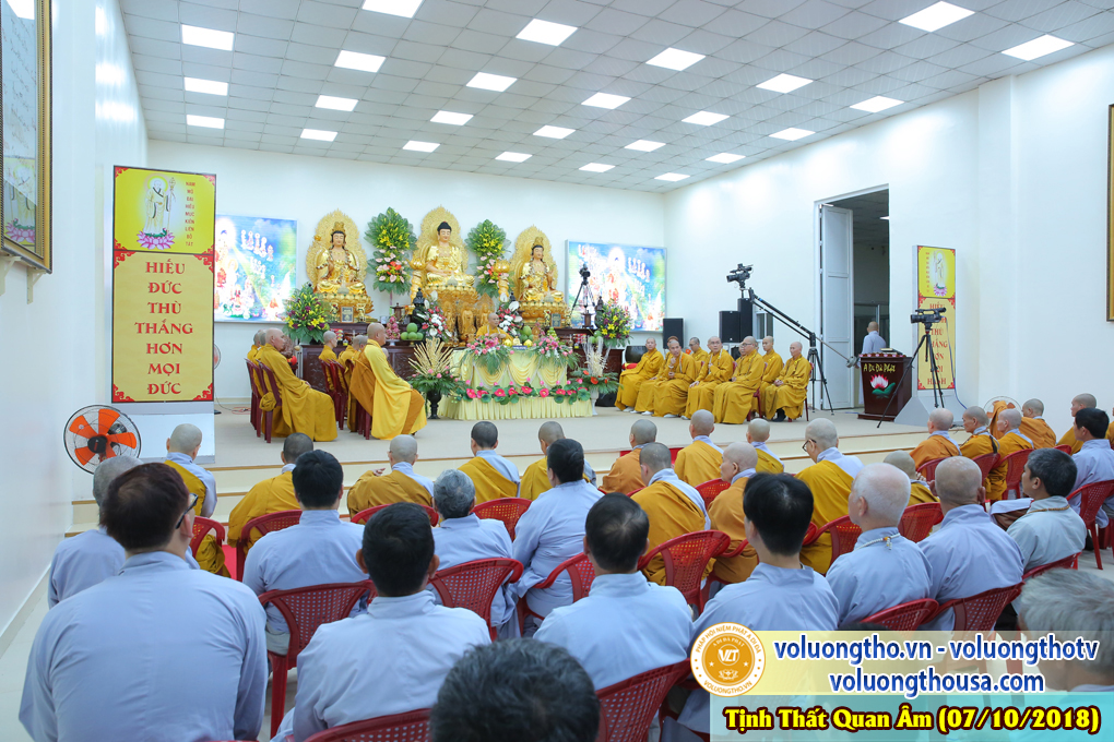 hinh-anh-cong-tu-chu-nhat-ngay-07-10-2018-chua-quan-the-am-duc-trong-lam-dong-9.jpg