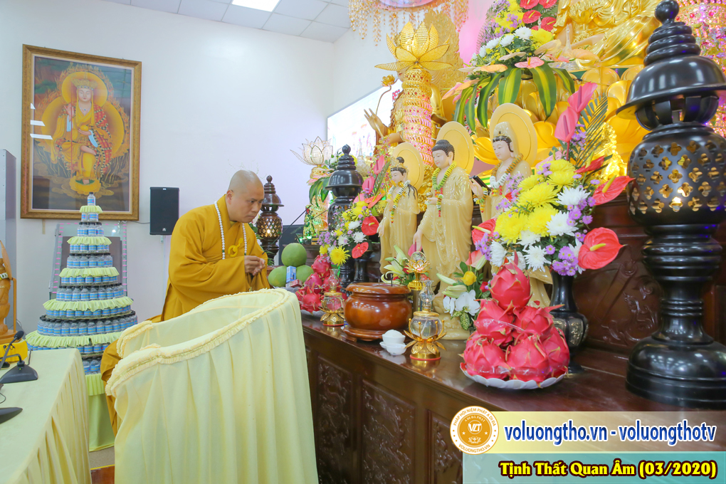 hinh-anh-cong-tu-chu-nhat-ngay-08-03-2020-chua-quan-the-am-duc-trong-lam-dong-6.jpg