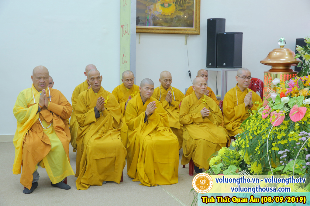 hinh-anh-cong-tu-chu-nhat-ngay-08-09-2019-chua-quan-the-am-duc-trong-lam-dong-13.jpg