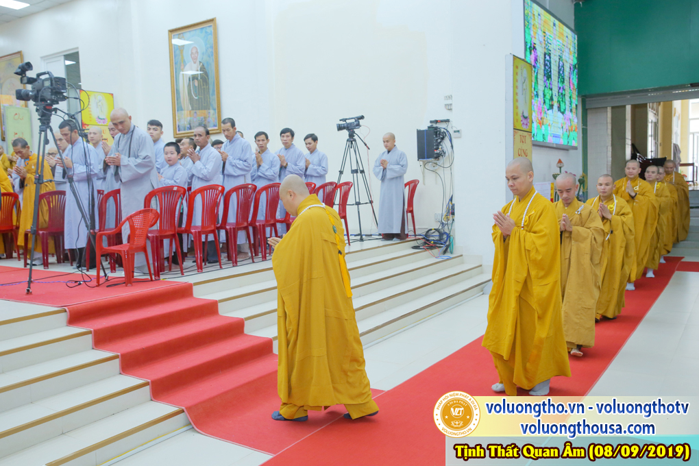 hinh-anh-cong-tu-chu-nhat-ngay-08-09-2019-chua-quan-the-am-duc-trong-lam-dong-31.jpg