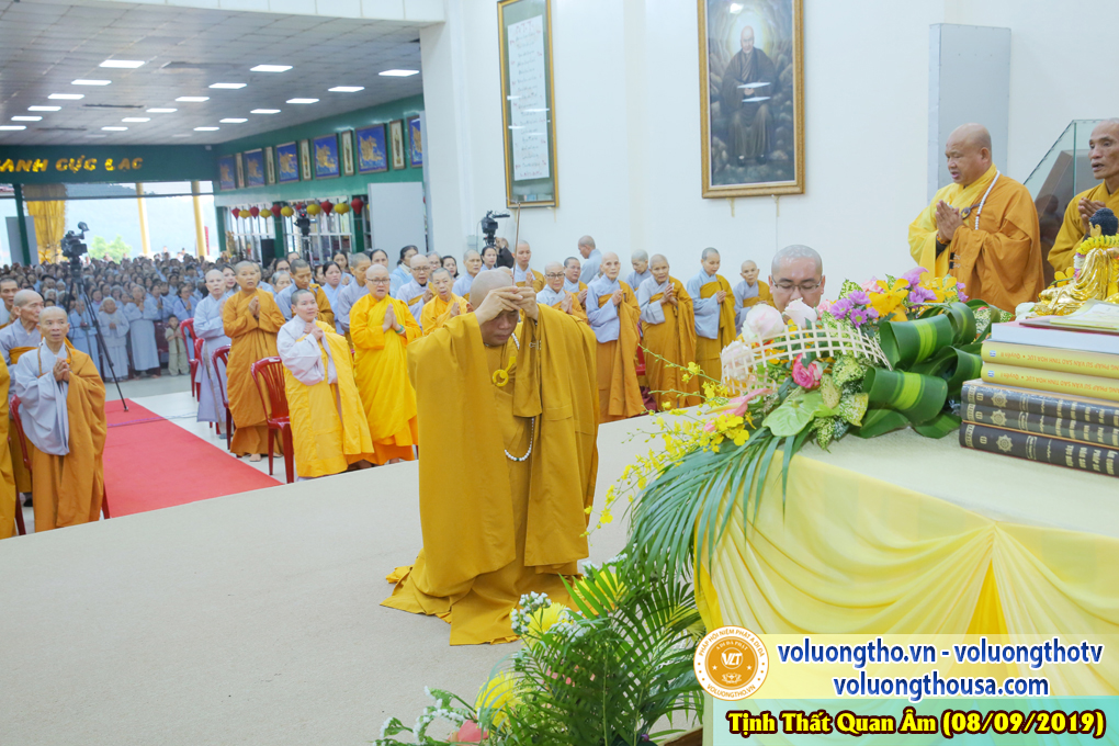 hinh-anh-cong-tu-chu-nhat-ngay-08-09-2019-chua-quan-the-am-duc-trong-lam-dong-34.jpg
