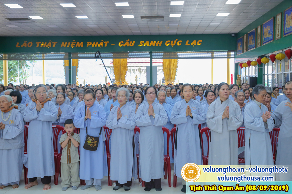 hinh-anh-cong-tu-chu-nhat-ngay-08-09-2019-chua-quan-the-am-duc-trong-lam-dong-7.jpg