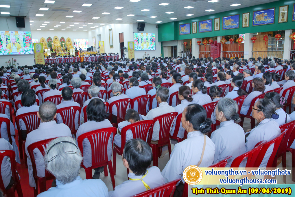 hinh-anh-cong-tu-chu-nhat-ngay-09-06-2019-chua-quan-the-am-duc-trong-lam-dong-14.jpg