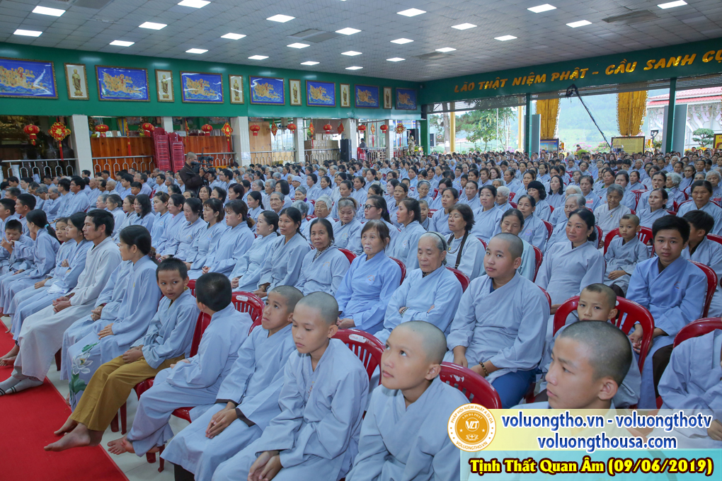 hinh-anh-cong-tu-chu-nhat-ngay-09-06-2019-chua-quan-the-am-duc-trong-lam-dong-15.jpg