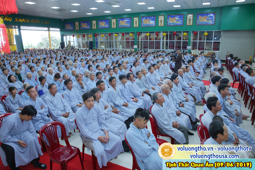 hinh-anh-cong-tu-chu-nhat-ngay-09-06-2019-chua-quan-the-am-duc-trong-lam-dong-16.jpg