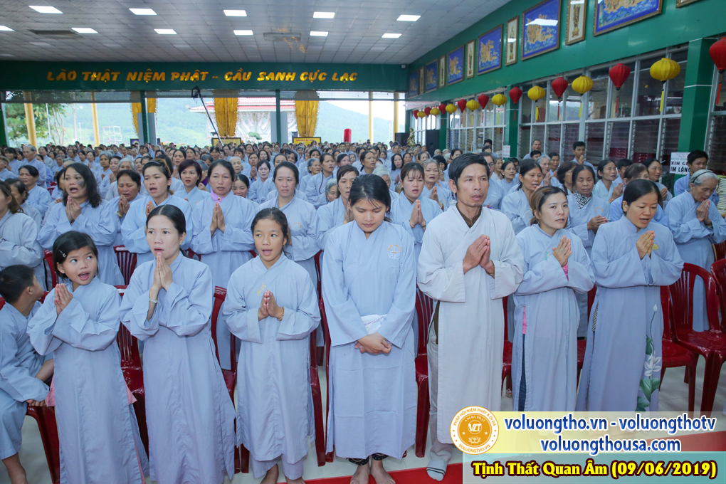 hinh-anh-cong-tu-chu-nhat-ngay-09-06-2019-chua-quan-the-am-duc-trong-lam-dong-4.jpg