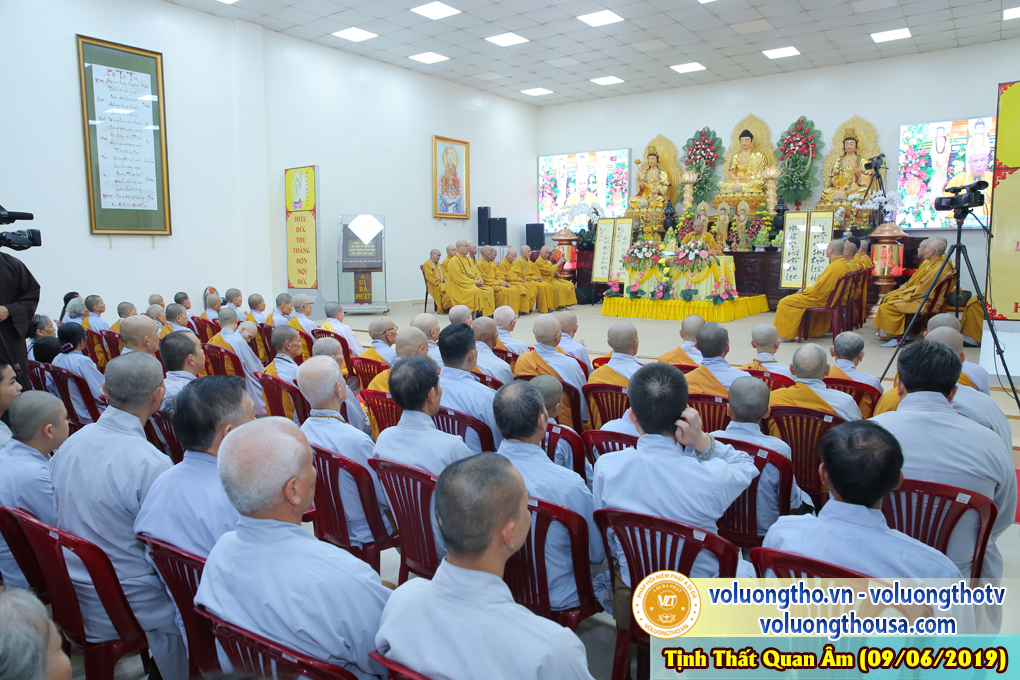 hinh-anh-cong-tu-chu-nhat-ngay-09-06-2019-chua-quan-the-am-duc-trong-lam-dong-6.jpg