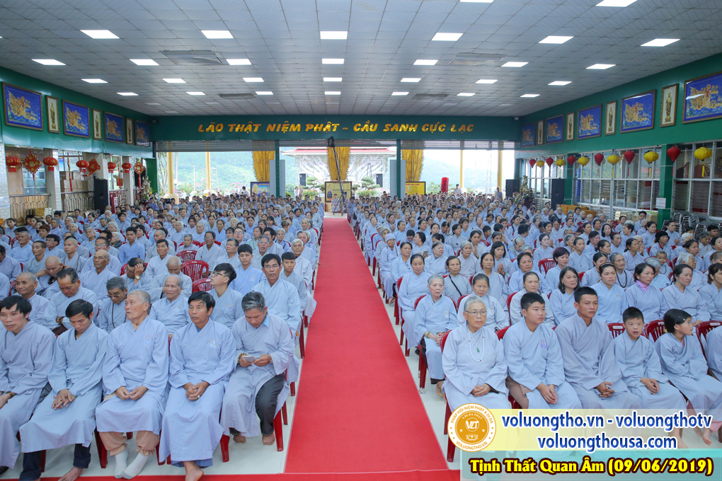 hinh-anh-cong-tu-chu-nhat-ngay-09-06-2019-chua-quan-the-am-duc-trong-lam-dong-7.jpg